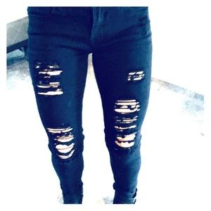💕EXPRESS RIPPED BLACK JEANS💕